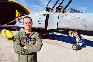 Νεκρός ο κυβερνήτης του μοιραίου Φάντομ, , ο άτυχος σμηναγός Ευστάθιος Τσιτλακίδης