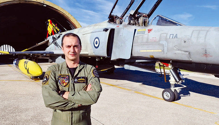 Νεκρός ο κυβερνήτης του μοιραίου Φάντομ, , ο άτυχος σμηναγός Ευστάθιος Τσιτλακίδης