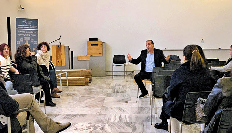 Συνάντηση Βαρδάκη - εργαζομένων Αρχαιολογικού Μουσείου