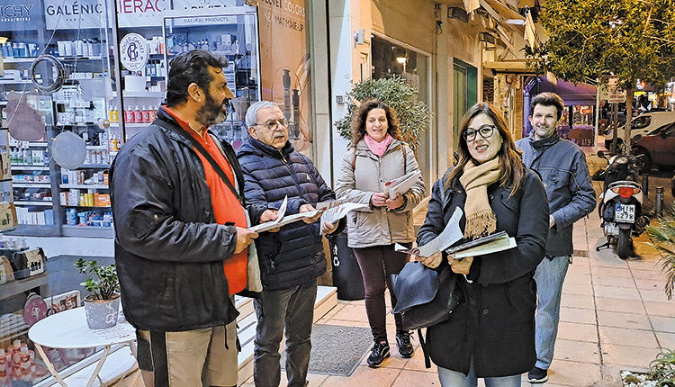 Κλιμάκιο του ΚΚΕ με επικεφαλής τη Μαρία Κυπραίου πραγματοποίησε περιοδεία σε καταστήματα της Αλικαρνασσού.