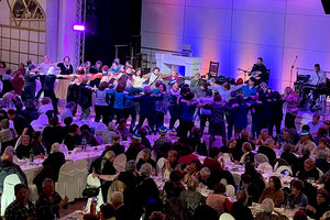 Τουριστικοί πράκτορες: οργάνωσαν αποκριάτικο γλέντι για τους ηλικιωμένους (ΚΑΠΗ