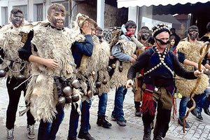 «Αποκριγιώματα» στη Γέργερη και Αγιοβαρβαρίτικο καρναβάλι