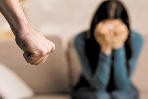 ΕΝΔΟΟΙΚΟΓΕΝΕΙΑΚΗ ΒΙΑ