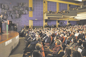 Ήταν επόμενο μετά την τραγωδία στα Τέμπη να ακυρωθεί η πολιτική ομιλία που θα έκανε σήμερα ο Νίκος Ανδρουλάκης στο κινηματοθέατρο «Αστόρια»