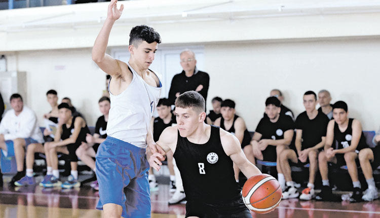 Φάση από τον τελικό 2ο-5ο ΓΕΛ