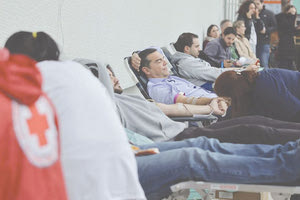 Αίμα στη Λάρισα για τους τραυματίες που επέζησαν από το δυστύχημα έδωσε ο Αλέξης Τσίπρας