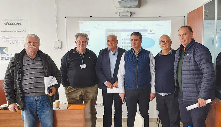 Από τη χθεσινή συνάντηση που χτύπησαν πολλά... καμπανάκια