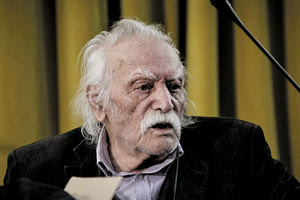 Μανώλη Γλέζο