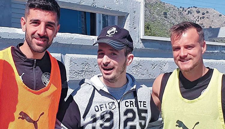 Ο Ζαχαρίας, πιστός φίλος του ΟΦΗ, βρέθηκε χθες  στο ΒΑΚ