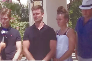 Τα... χρειάστηκαν στο Πέραμα οι Γερμανοί τουρίστες