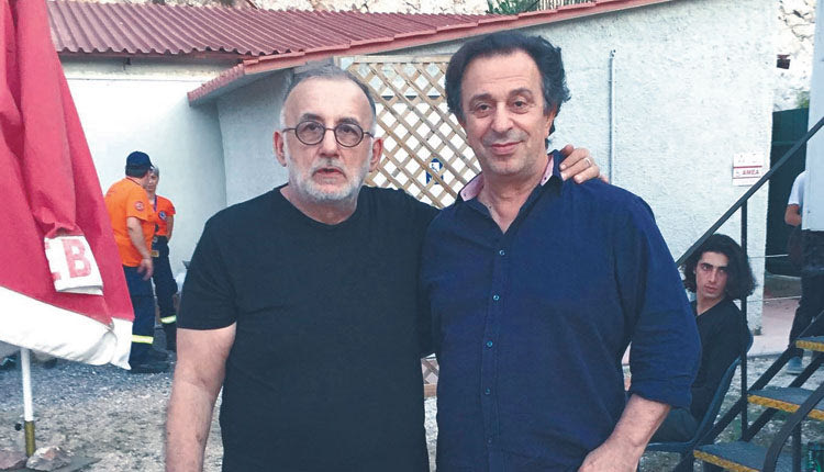 Με τον αξέχαστοΘάνο Μικρούτσικο