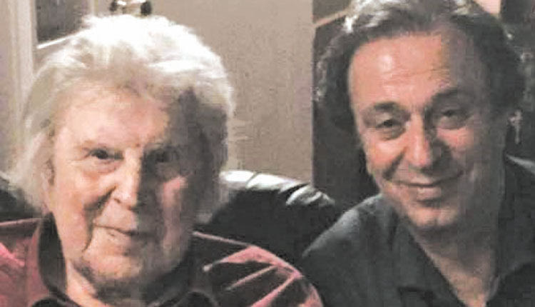 Με τον Μίκη Θεοδωράκη