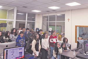 Οι ερωτήσεις τους εύστοχες, οι απορίες τους πολλές! Μαθητές του 7ου Γυμνασίου Ηρακλείου πλημμύρισαν με την ενεργητικότητά τους και τη δίψα τους για μάθηση τα γραφεία της «Π».