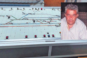 Σύμφωνα με την Καθημερινή, ο 59χρονος σταθμάρχης δεν γνώριζε ή επέλεξε να μην χρησιμοποιήσει το σύστημα τηλεδιοίκησης