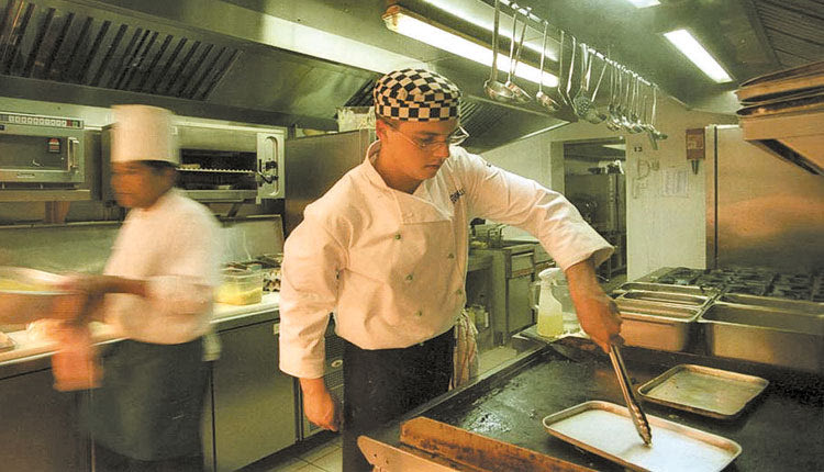 “Καθυστέρησαν πολύ την υπουργική απόφαση” λένε οι ξενοδόχοι 