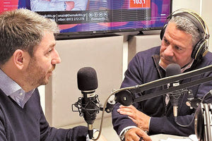 ο Νίκος Ανδρουλάκης στη ραδιοφωνική του συνέντευξη.
