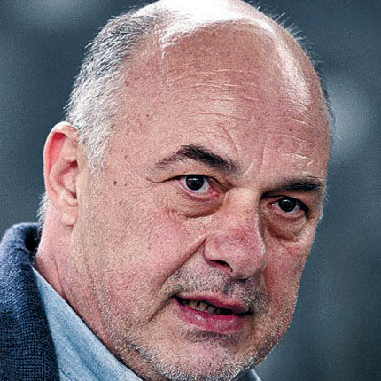 Η απειλή του Αχιλλέα Μπέου