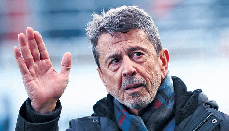 Ο Πετράκης έτυχε θερμής υποδοχής