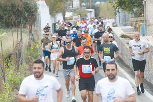 ΑΥΞΑΝΟΝΤΑΙ ΟΙ ΕΓΓΡΑΦΕΣ: Όλοι μαζί, παιδιά και γονείς, στο Run Greece Ηράκλειο