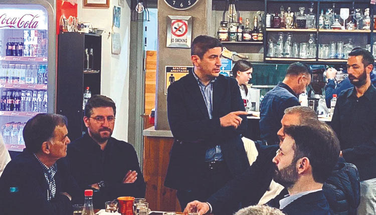 Δείπνησε με Αυγενάκη και Μποκέα ο Αλμυρός