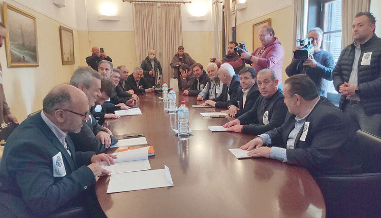 Σε 11 άξονες οι νέες άμεσες διεκδικήσεις των σεισμόπληκτων του Αρκαλοχωρίου