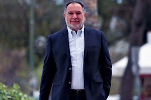 Κυκλοφόρησαν πάλι νέες φήμες ότι «την άλλη εβδομάδα ανακοινώνει ο Κουράκης»