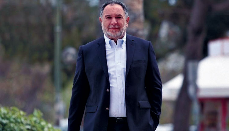 Κυκλοφόρησαν πάλι νέες φήμες ότι «την άλλη εβδομάδα ανακοινώνει ο Κουράκης»