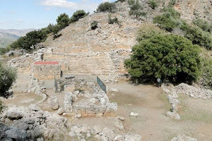 Αποψη της Αρχαίας Λατούς στην Κριτσά.