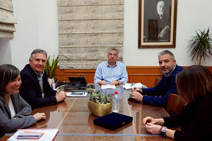 Συνάντηση περιφερειάρχη με τον δήμαρχο Μινώα Πεδιάδος