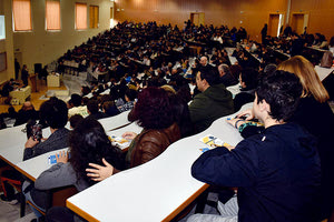 μαθηματικές διάνοιες στο Αμφιθέατρο Κ28 του Ελληνικού Μεσογειακού Πανεπιστημίου (ΕΛΜΕΠΑ)