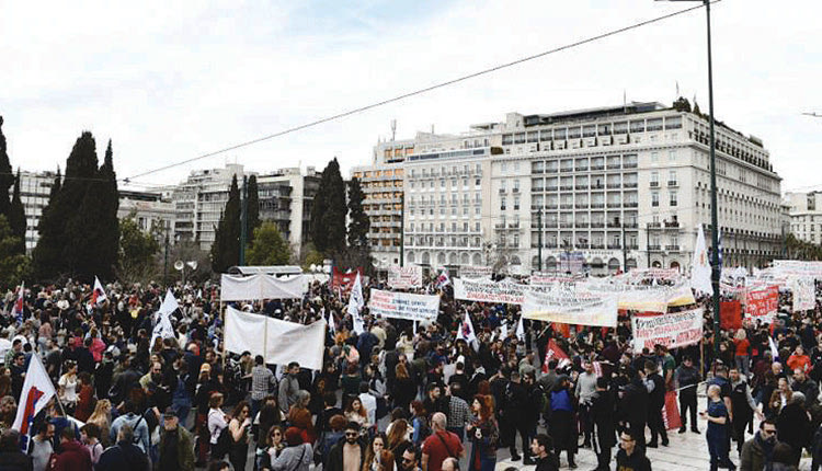 Νέες κινητοποιήσεις διαμαρτυρίας στις μεγάλες πόλεις της χώρας για το πολύνεκρο σιδηροδρομικό δυστύχημα στα Τέμπη