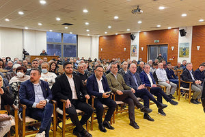 μαζική γενική συνέλευση για τους σεισμόπληκτους κατοίκους του Δήμου Μινώα