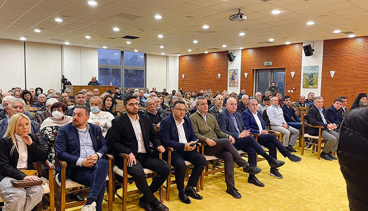 μαζική γενική συνέλευση για τους σεισμόπληκτους κατοίκους του Δήμου Μινώα