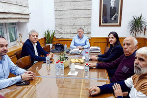 Ο κ. Άρης Παπαδογιάννης, με τον περιφερειάρχη κ. Σταύρο Αρναουτάκη