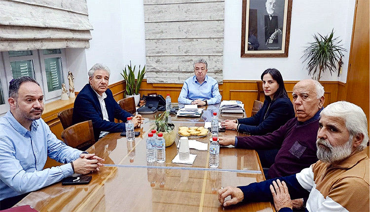 Ο κ. Άρης Παπαδογιάννης, με τον περιφερειάρχη κ. Σταύρο Αρναουτάκη