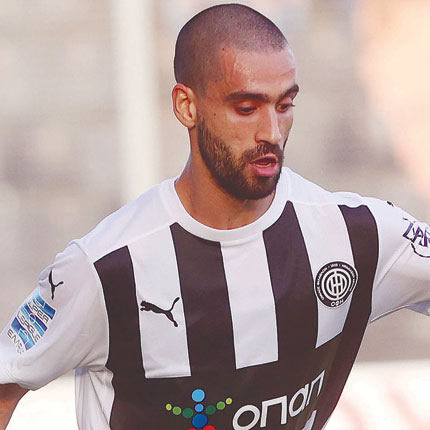 Ο Νίκος Μαρινάκης ρωτήθηκε από τα παιδιά στο Δημοτικό Σχολείο Τυλίσου ποιον ποδοσφαιριστή είχε ως πρότυπο στην καριέρα  του