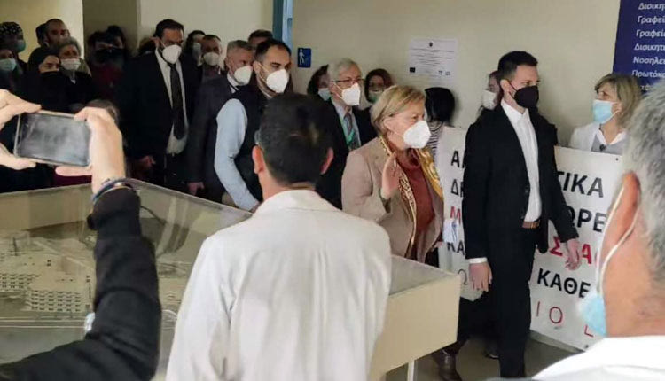 μινα γκαγκα στην Κρητη