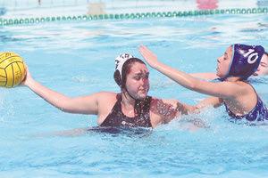 Στιγμιότυπο από το ματς ΟΦΗ-Άρης Νίκαιας