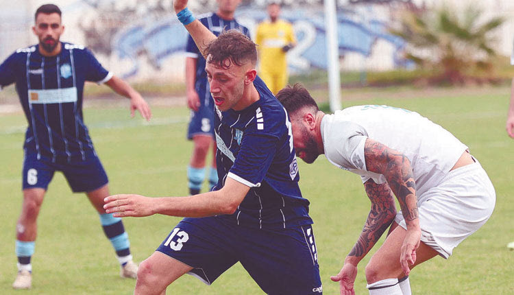 Φάση από το ματς του Πόρου με τη Θύελλα Ραφήνας.