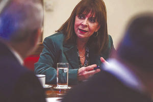 Αίσθηση προκάλεσε η απάντηση που έδωσε η Κατερίνα Σακελλαροπούλου στην ερώτηση που της έθεσε ο Αλέξης Παπαχελάς