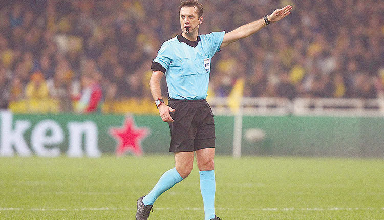 Διαιτητάρα… ο Φωτιάς μπροστά στον ελίτ Κουλμπάκοφ