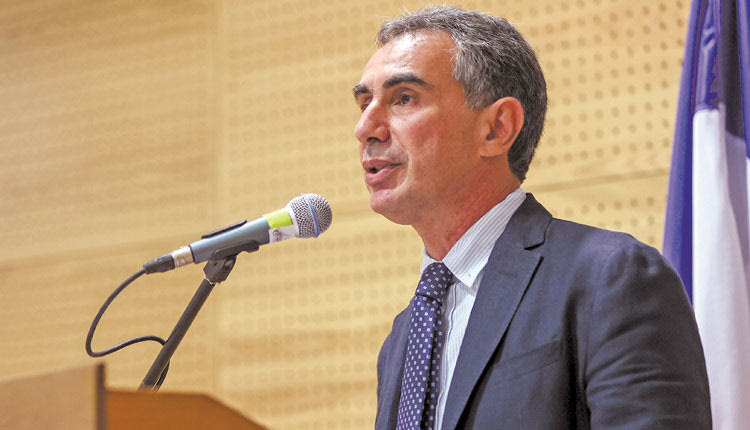 Ο πρύτανης του Ιδρύματος, καθηγητής Νίκος Κατσαράκης