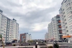 Κανονικό σκηνικό Ποτέμκιν με την προπαγάνδα οι Ρώσοι! Όπως λένε οι Ρώσοι «Νεόκτιστες κατοικίες στη μαρτυρική Μαριούπολη παραδίδονται σταδιακά στους κατοίκους της πόλης, που έχουν τη μεγαλύτερη ανάγκη στέγασης.