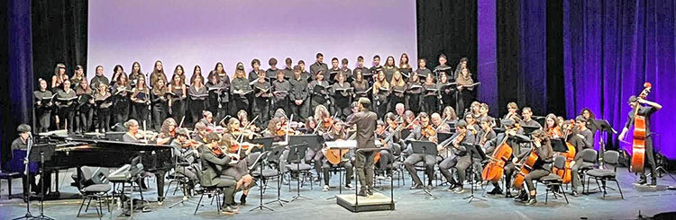 ΣΤΙΣ ΣΥΝΑΥΛΙΕΣ ΠΟΥ ΕΓΙΝΑΝ ΣΤΟ ΠΟΛΙΤΙΣΤΙΚΟ ΚΕΝΤΡΟ 
Μάγεψαν με το ταλέντο τους οι μαθητές 
του Μουσικού σχολείου Ηρακλείου