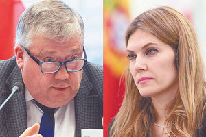 Έξω και ο Ταραμπέλα!