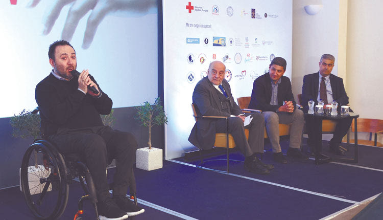 Ο πρόεδρος της Ελληνικής Παραολυμπιακής Επιτροπής κ. Καπελλάκης μίλησε στην Ημερίδα