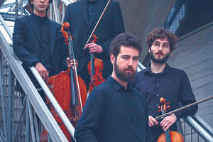 Ένα από τα καλύτερα μουσικά σχήματα των τελευταίων ετών στην Ελλάδα, το «Νέο Κρητικό Κουαρτέτο, θα εμφανιστεί στο Αμφιθέατρο Γιάννη Περτσελάκη του Ιστορικού Μουσείου Κρήτης, το Σάββατο 22 Απριλίου στις  12.00 το μεσημέρι.