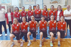 Η ομάδα νεανίδων του Ανδρογέα που ρίχνεται σήμερα στη μάχη