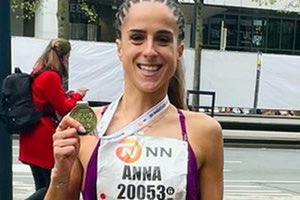 Η Άννα Βασιλείου