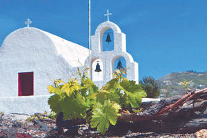 Σύμφωνα με την Πανελλήνια Ομοσπονδία Ξενοδόχων, αυξημένο ρυθμό κρατήσεων για τις ημέρες του Πάσχα εμφανίζουν όλοι οι παραδοσιακοί προορισμοί της εορταστικής περιόδου